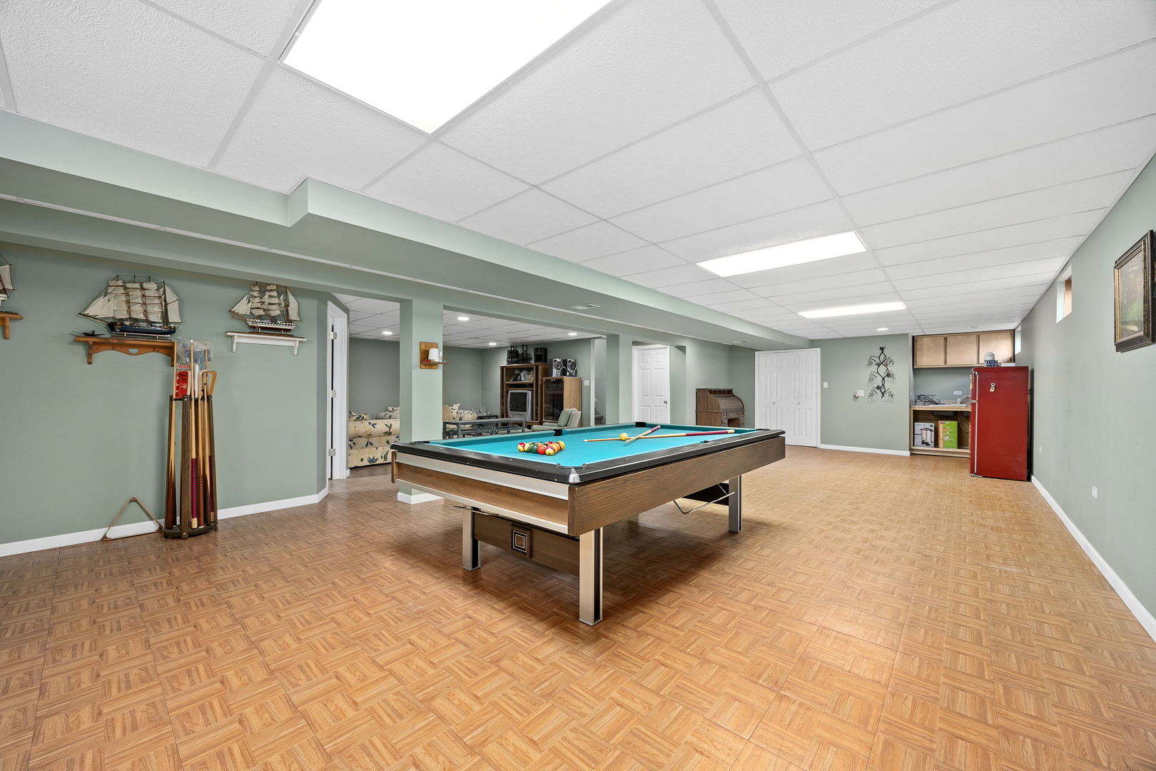 13201 Meadow Hill Lane, Lemont, IL 60439