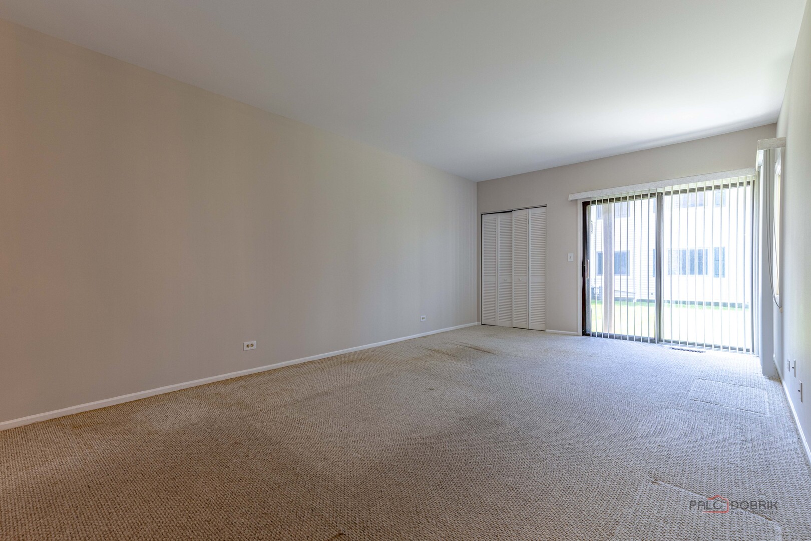 1090 Pine Tree Circle, Buffalo Grove, IL 60089