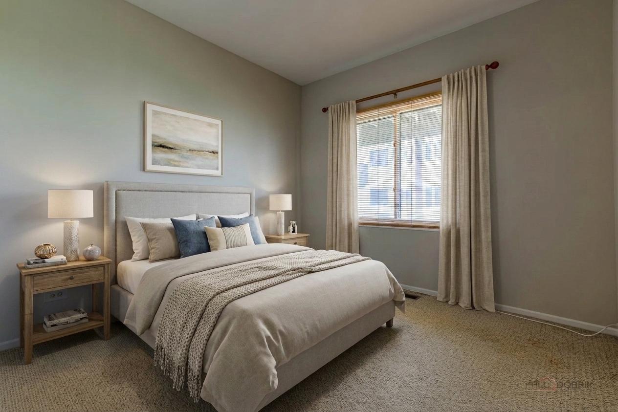 1090 Pine Tree Circle, Buffalo Grove, IL 60089