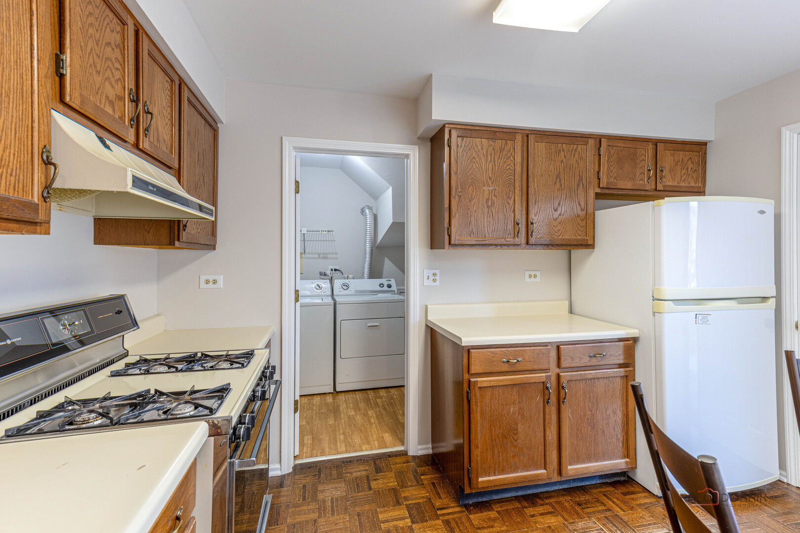 1090 Pine Tree Circle, Buffalo Grove, IL 60089