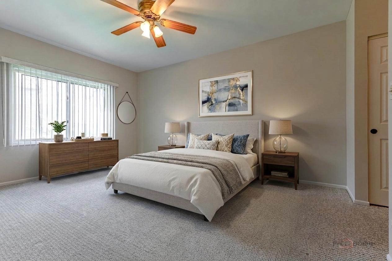 1090 Pine Tree Circle, Buffalo Grove, IL 60089