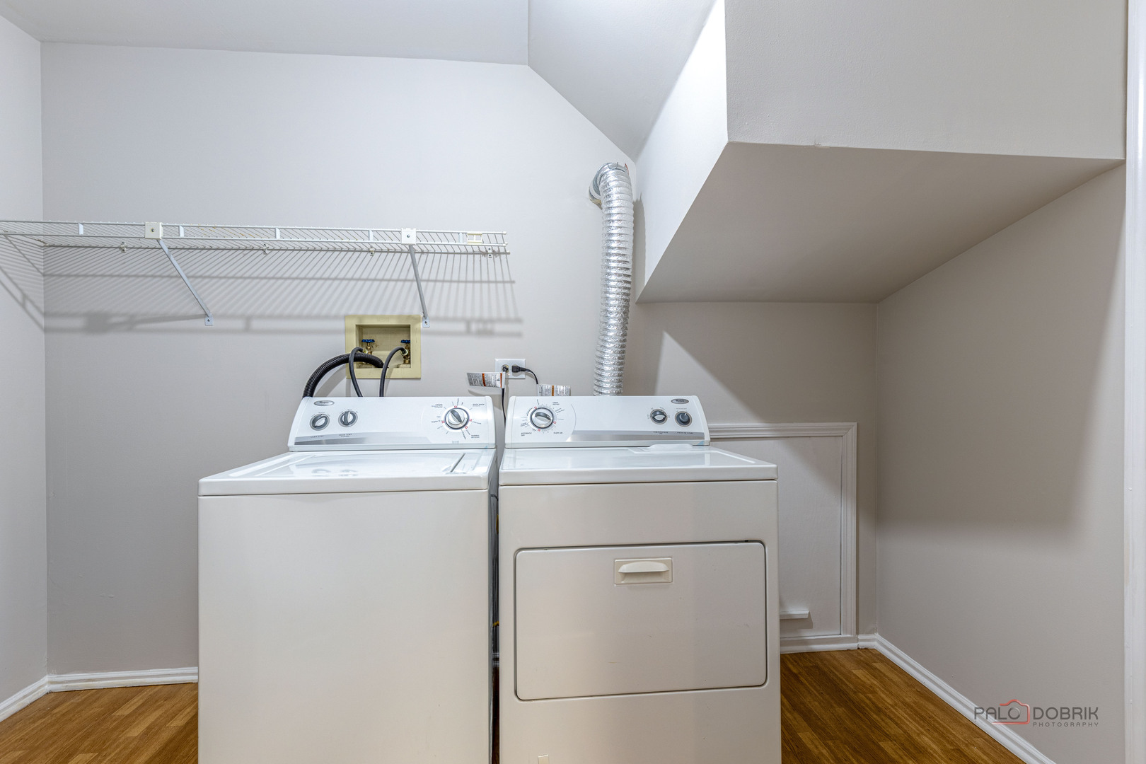 1090 Pine Tree Circle, Buffalo Grove, IL 60089