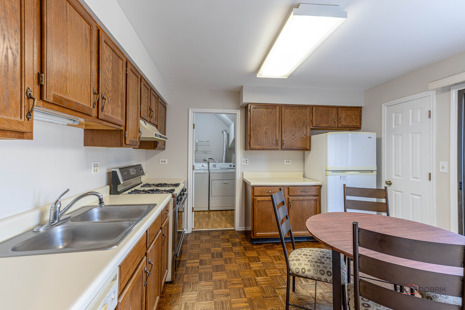 1090 Pine Tree Circle, Buffalo Grove, IL 60089