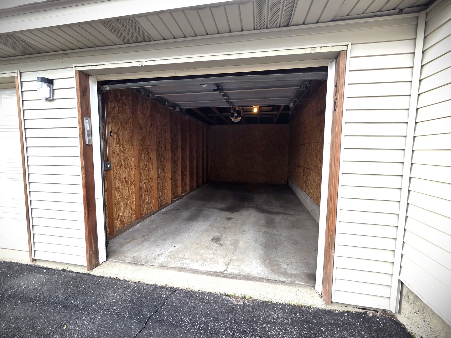440 Cunat Boulevard #2F, Richmond, IL 60071
