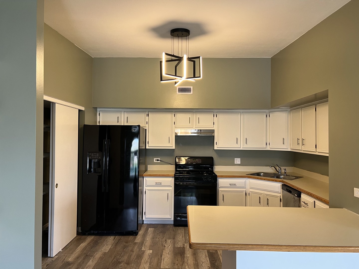 2851 Heritage Drive #2C, Joliet, IL 60435