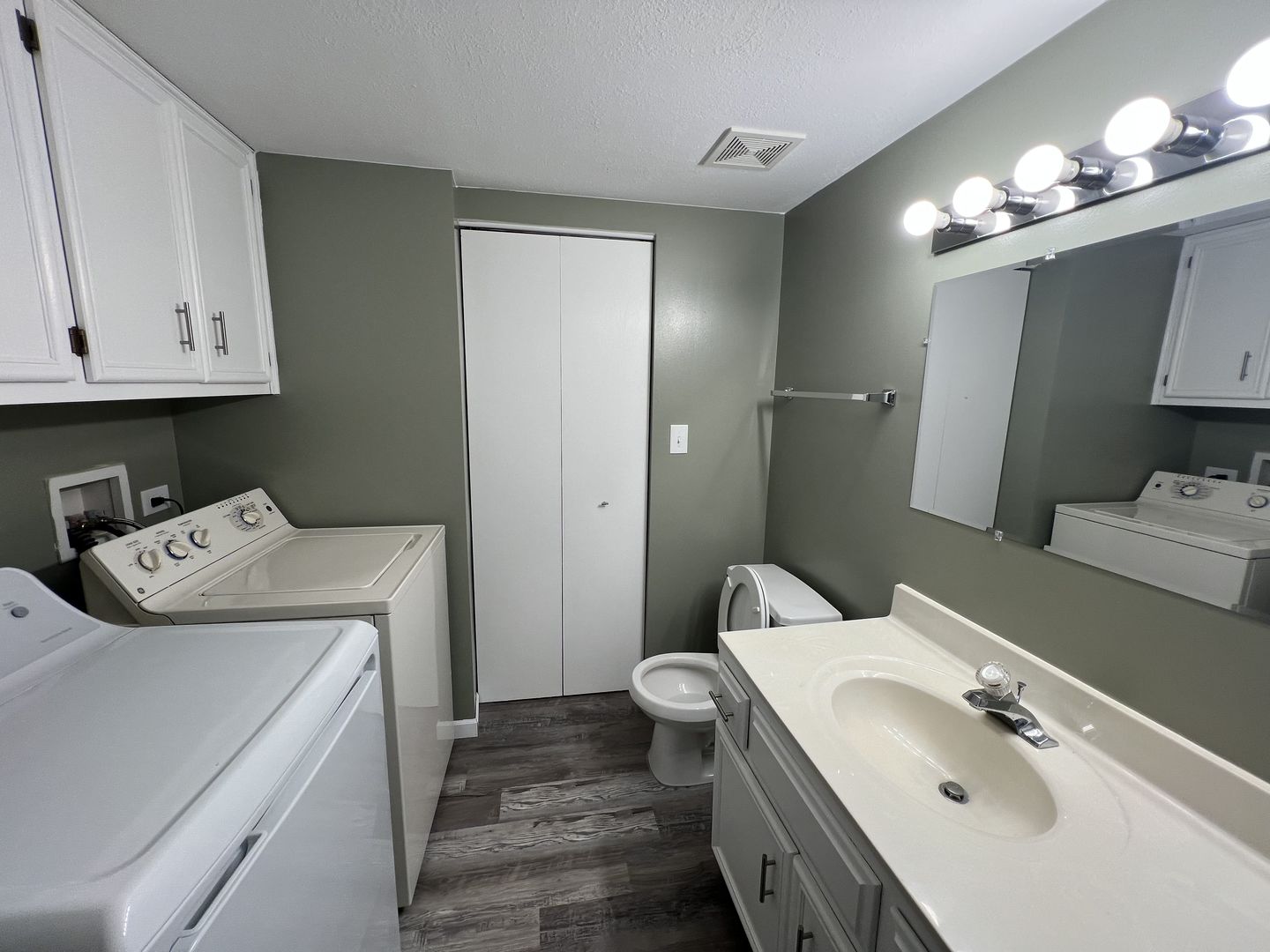 2851 Heritage Drive #2C, Joliet, IL 60435