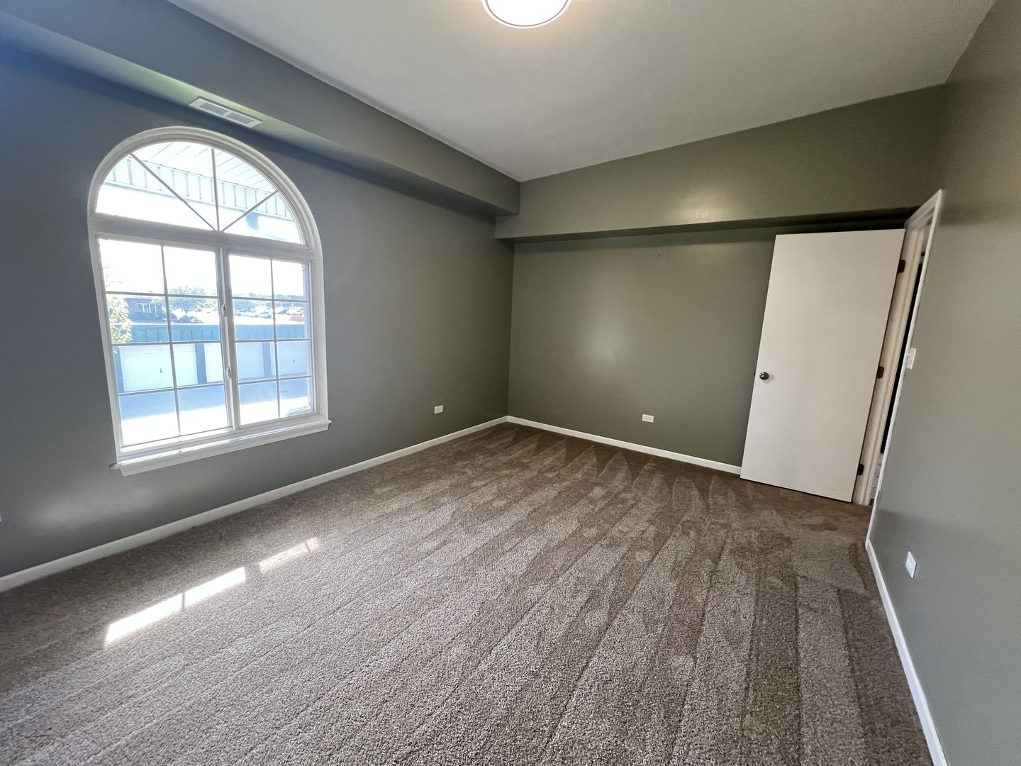 2851 Heritage Drive #2C, Joliet, IL 60435