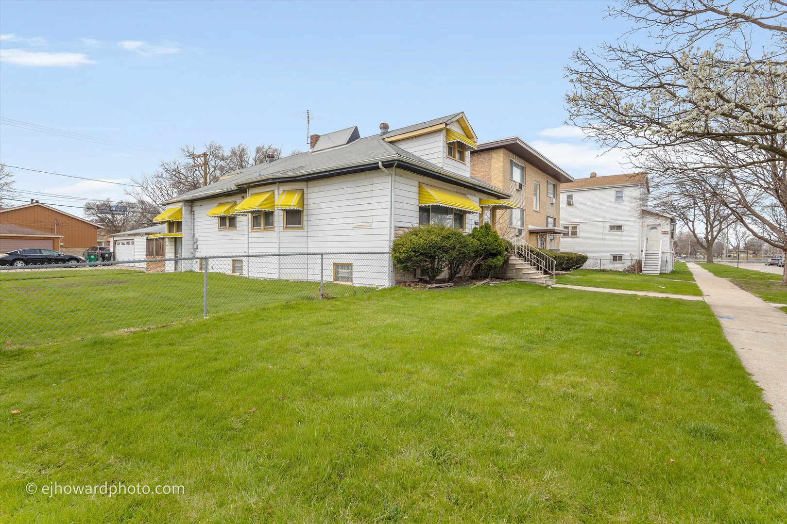 1844 S 13th Avenue, Broadview, IL 60155