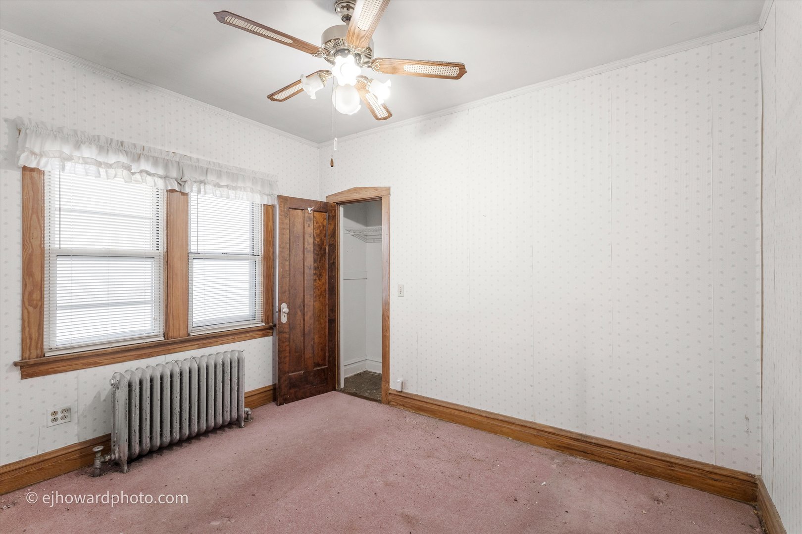 1844 S 13th Avenue, Broadview, IL 60155