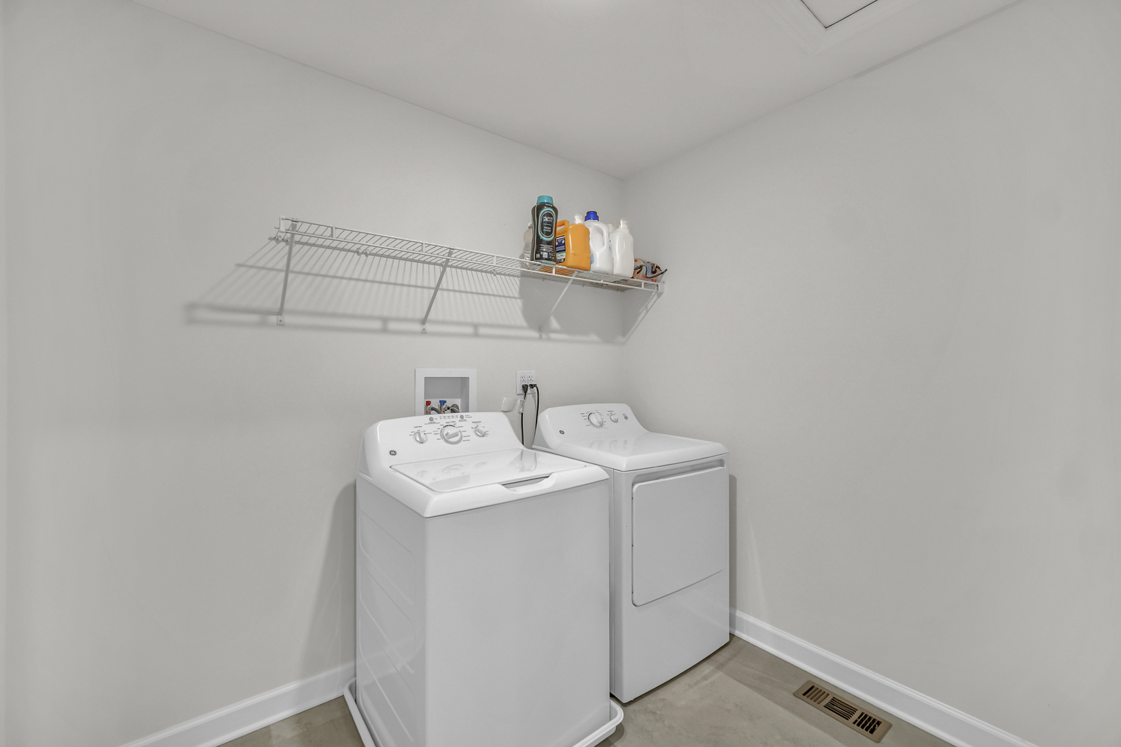 5 Nelson Lane, Hawthorn Woods, IL 60047