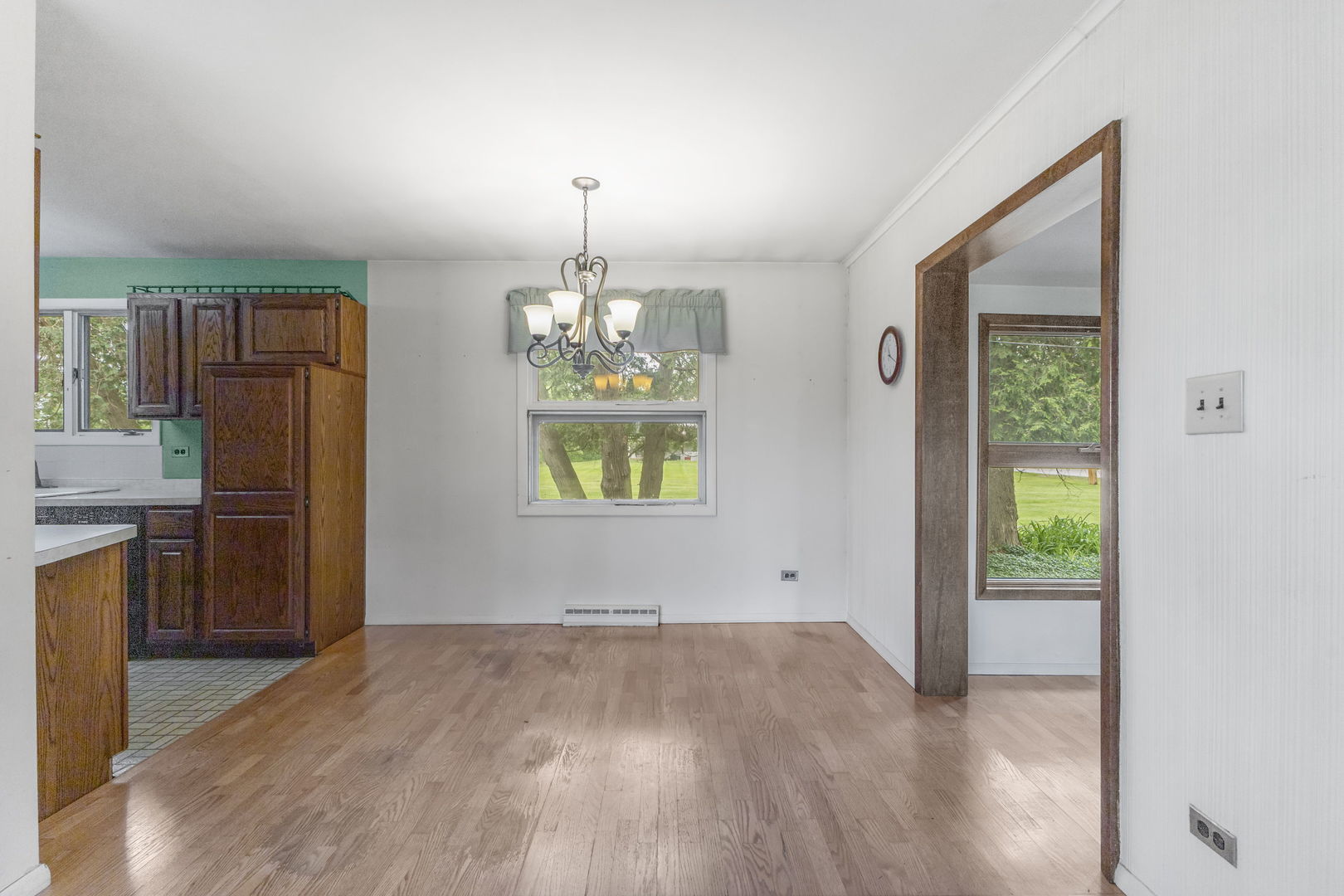 2N570 Argyle Street, Lombard, IL 60148