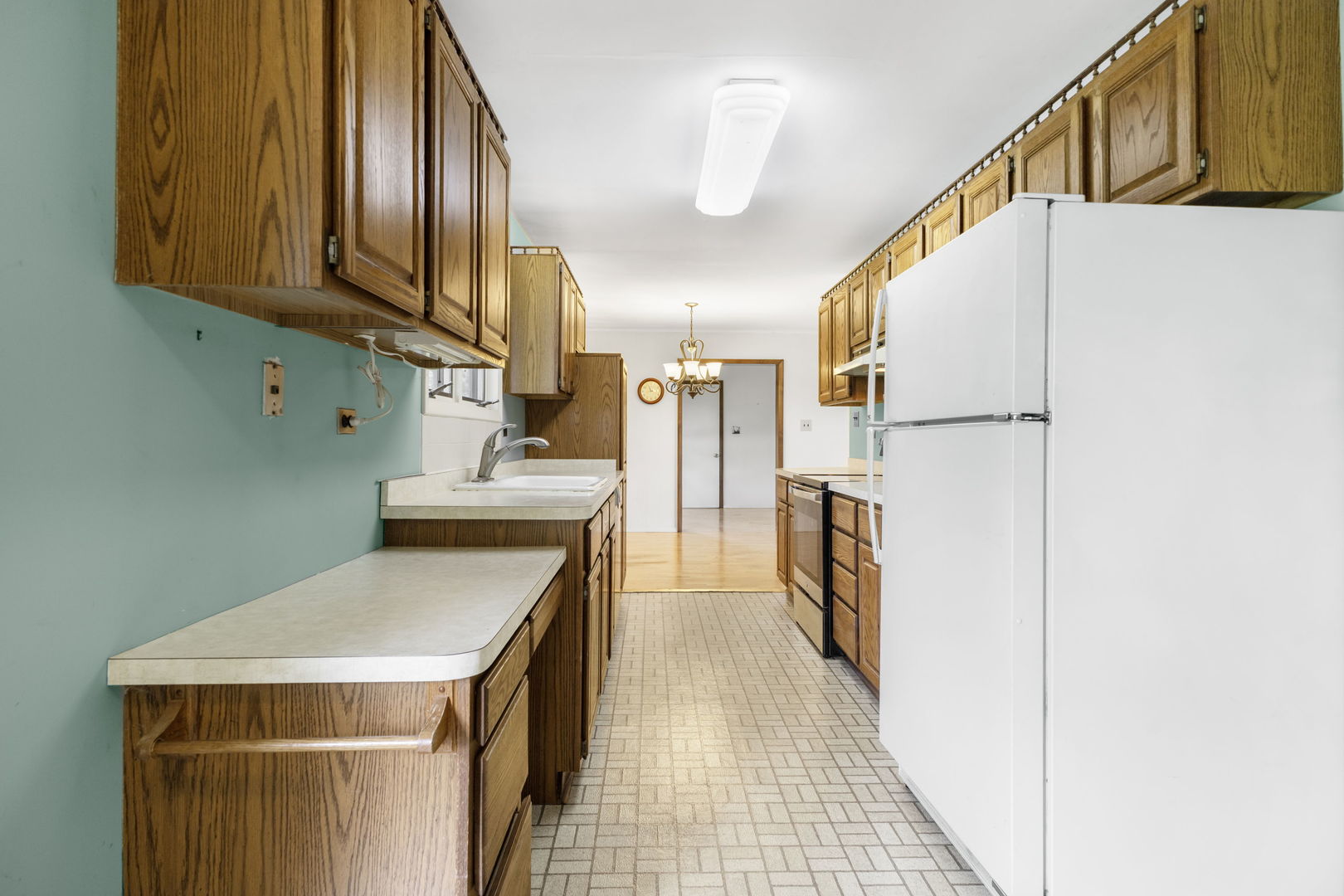 2N570 Argyle Street, Lombard, IL 60148
