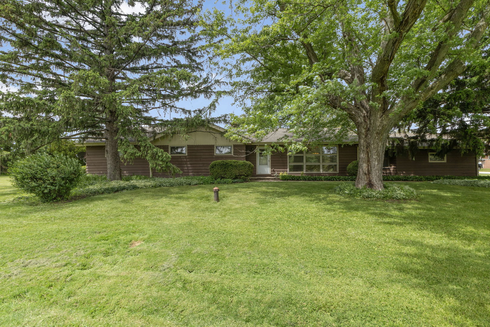 2N570 Argyle Street, Lombard, IL 60148