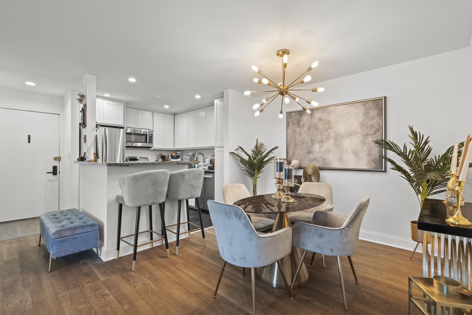 9S220 S Frontage Road #210, Willowbrook, IL 60527