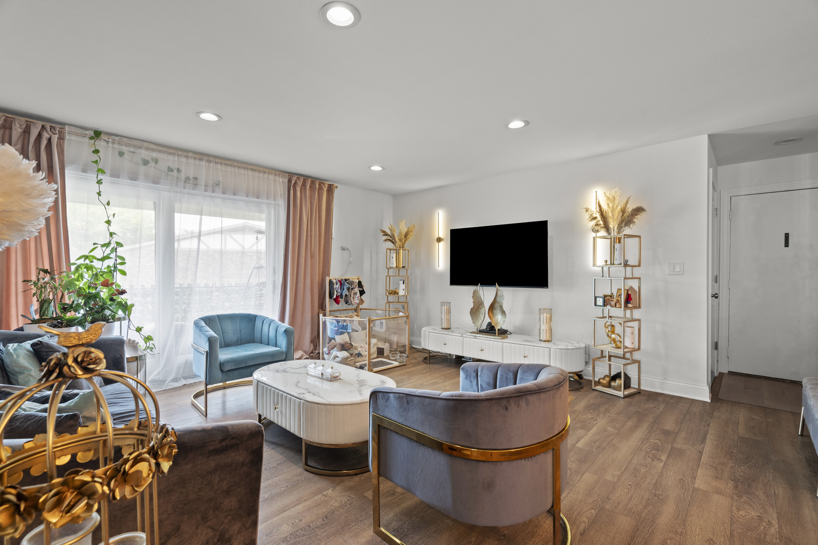 9S220 S Frontage Road #210, Willowbrook, IL 60527