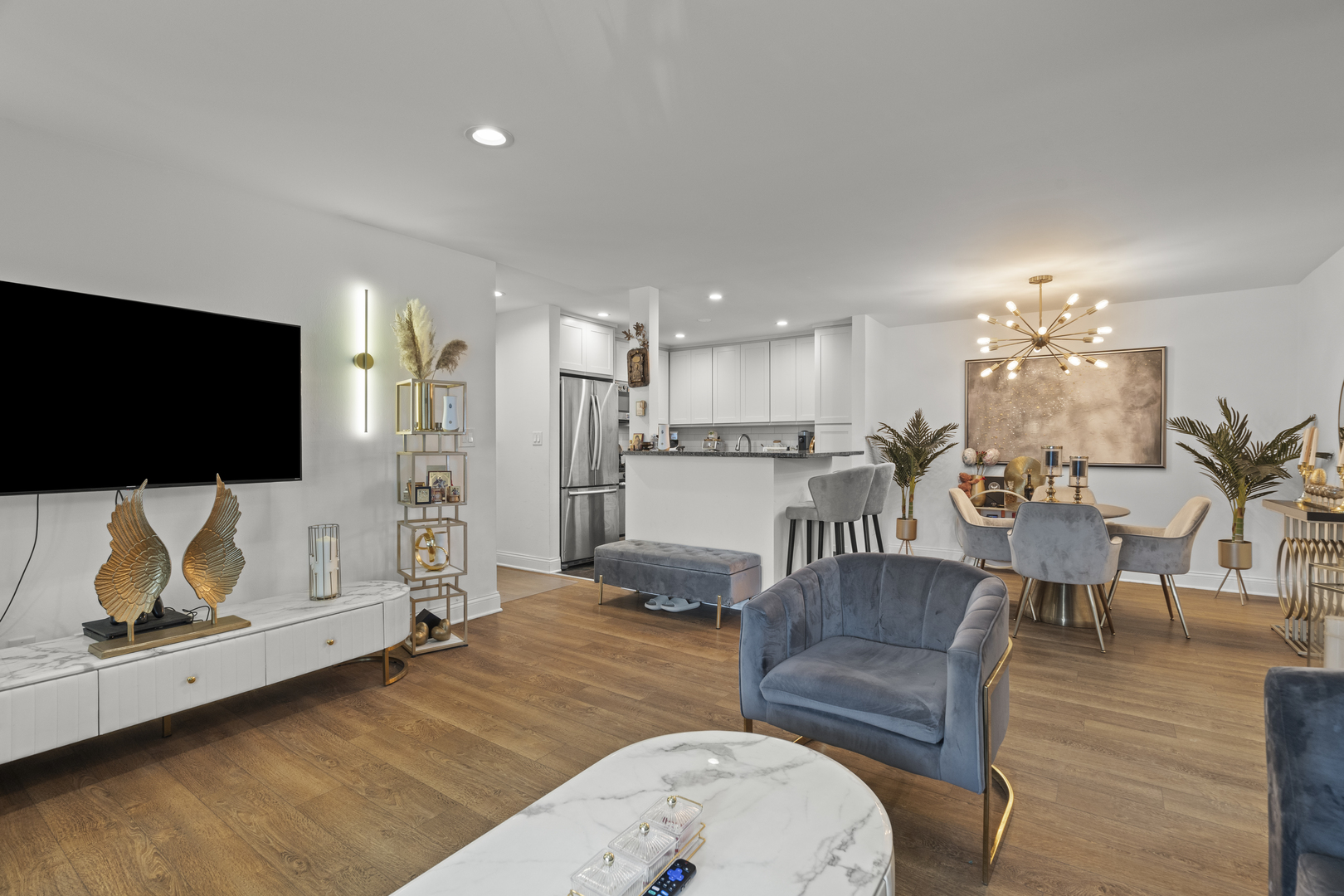 9S220 S Frontage Road #210, Willowbrook, IL 60527