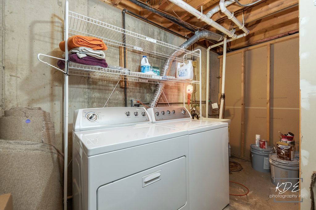 8026 Barrymore Drive #37-2, Darien, IL 60561