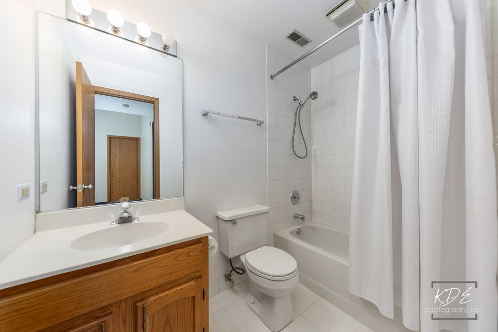 8026 Barrymore Drive #37-2, Darien, IL 60561