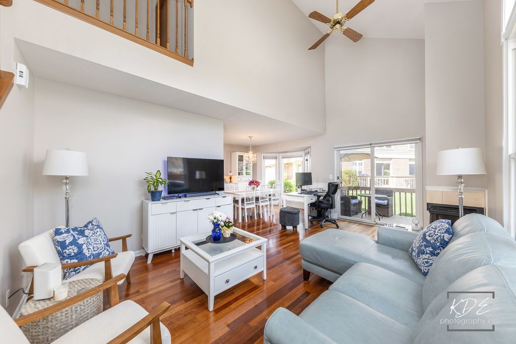 8026 Barrymore Drive #37-2, Darien, IL 60561