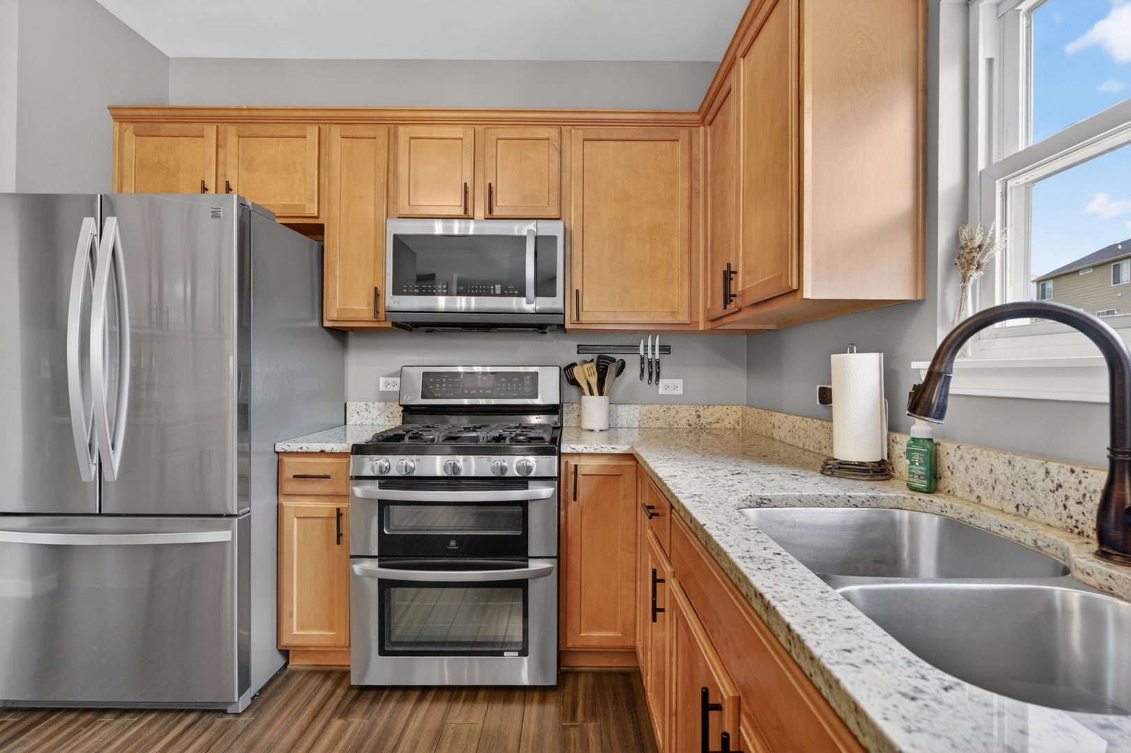 736 Briarcliff Drive, Minooka, IL 60447