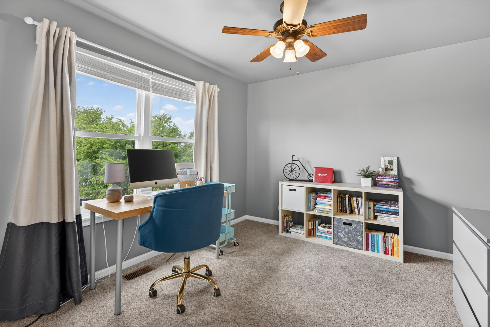 736 Briarcliff Drive, Minooka, IL 60447