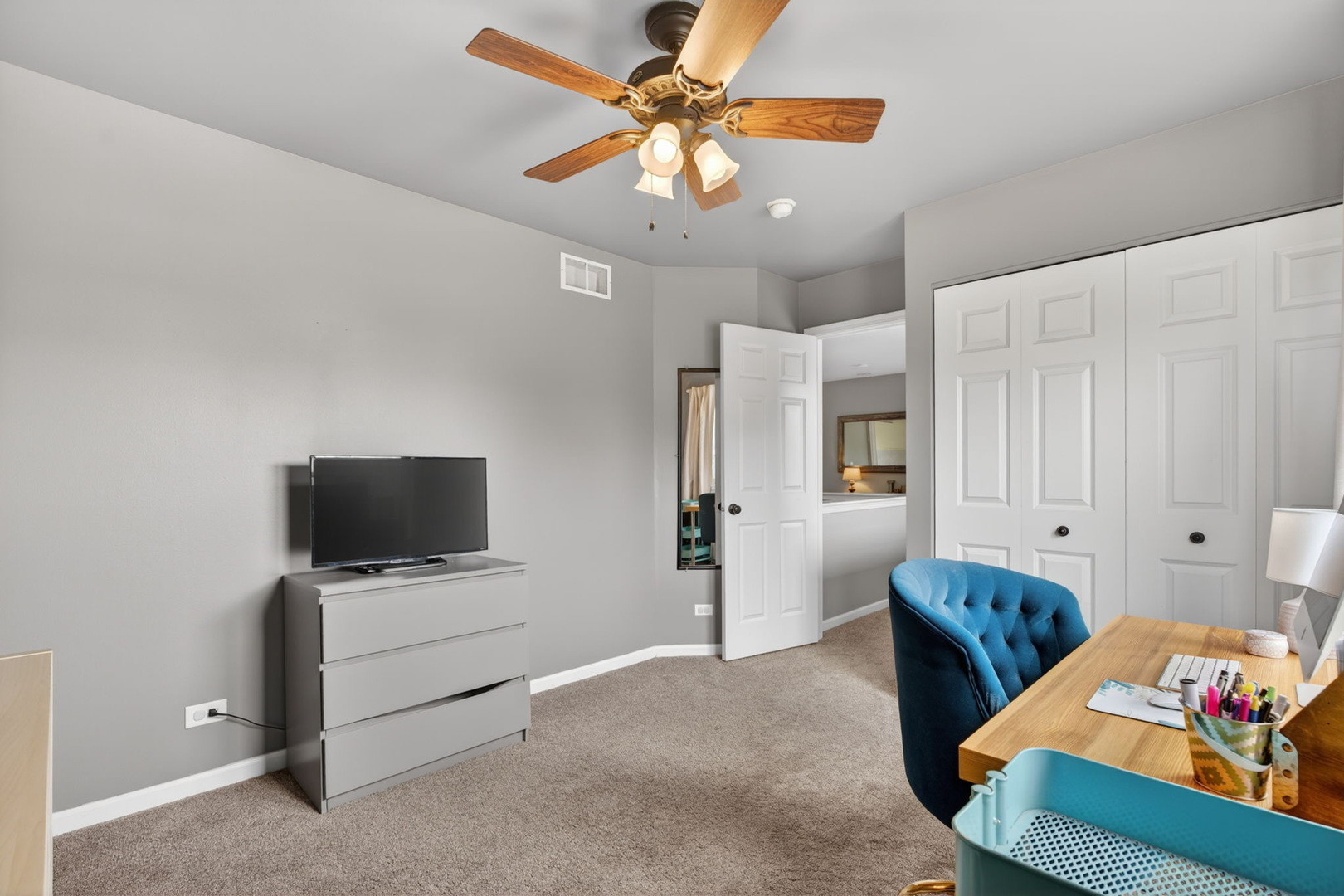 736 Briarcliff Drive, Minooka, IL 60447