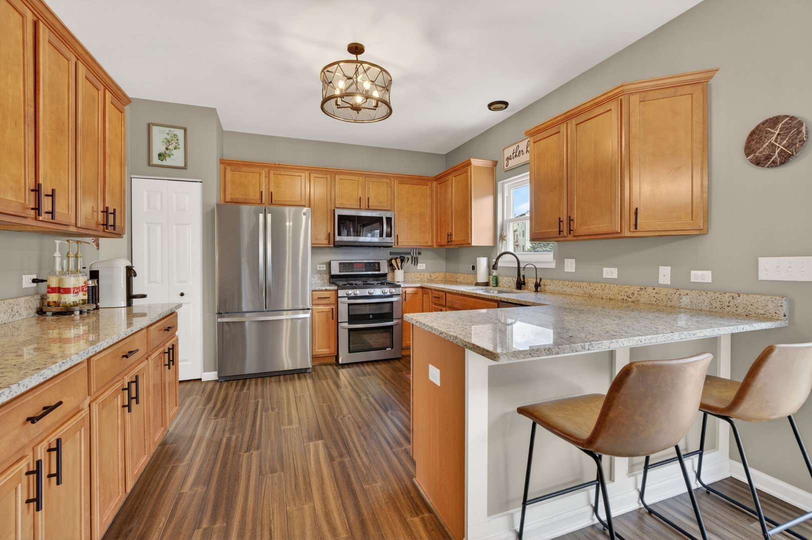 736 Briarcliff Drive, Minooka, IL 60447