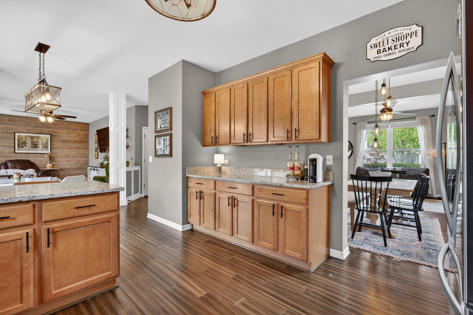 736 Briarcliff Drive, Minooka, IL 60447