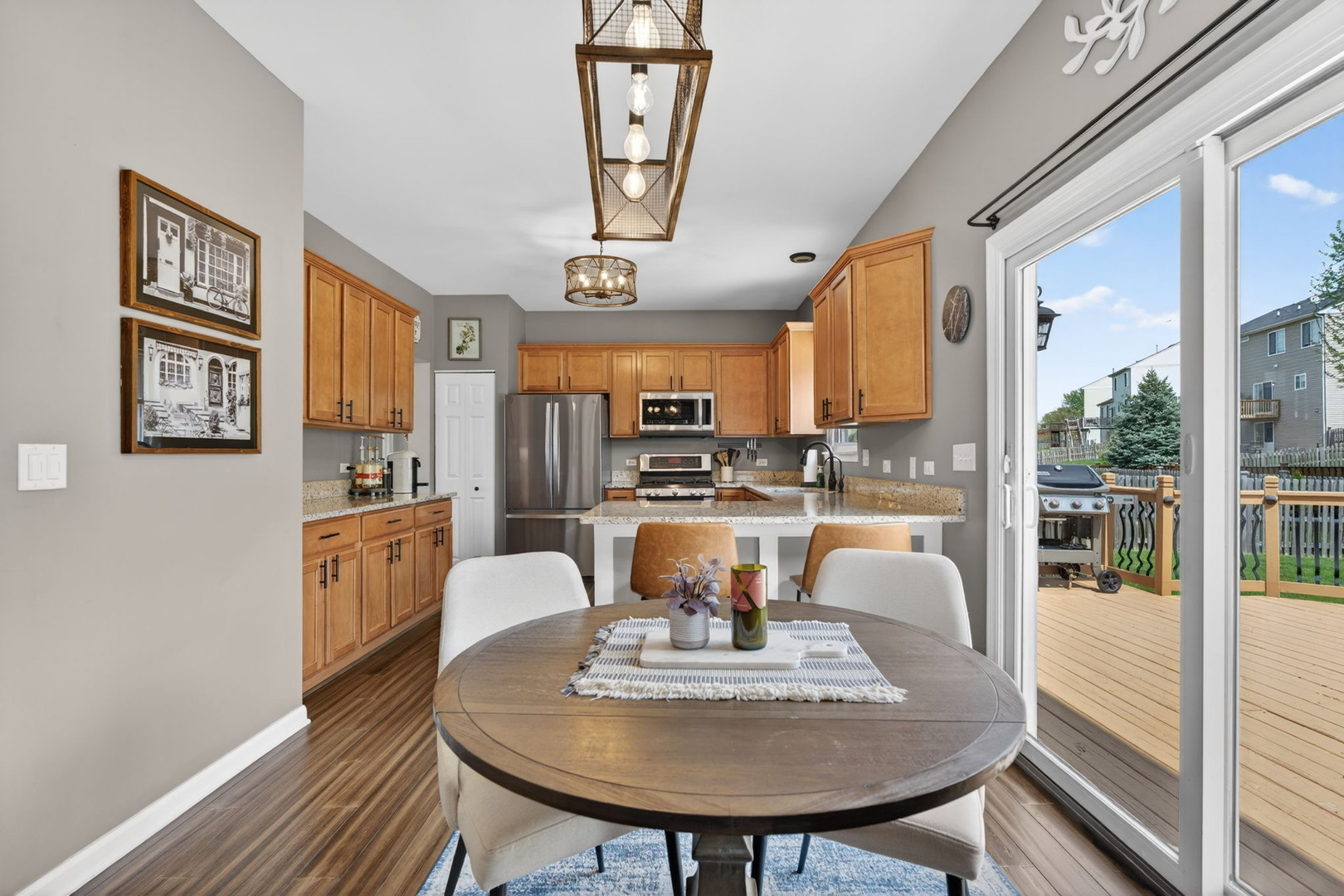 736 Briarcliff Drive, Minooka, IL 60447