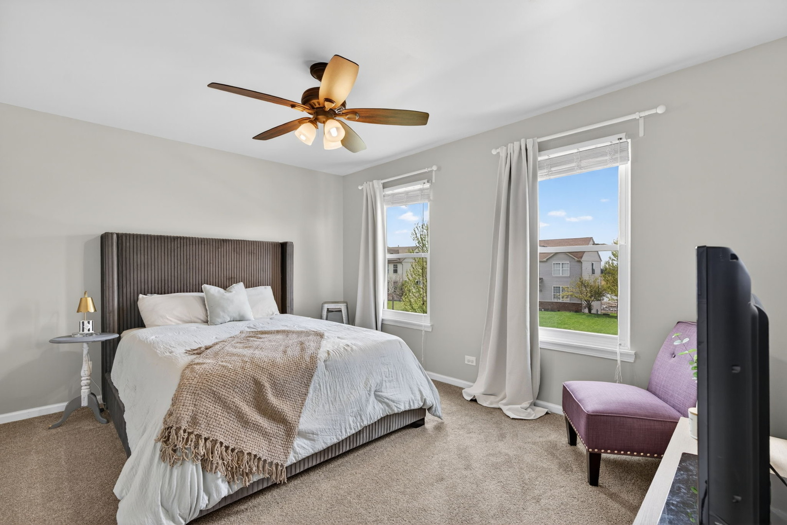 736 Briarcliff Drive, Minooka, IL 60447