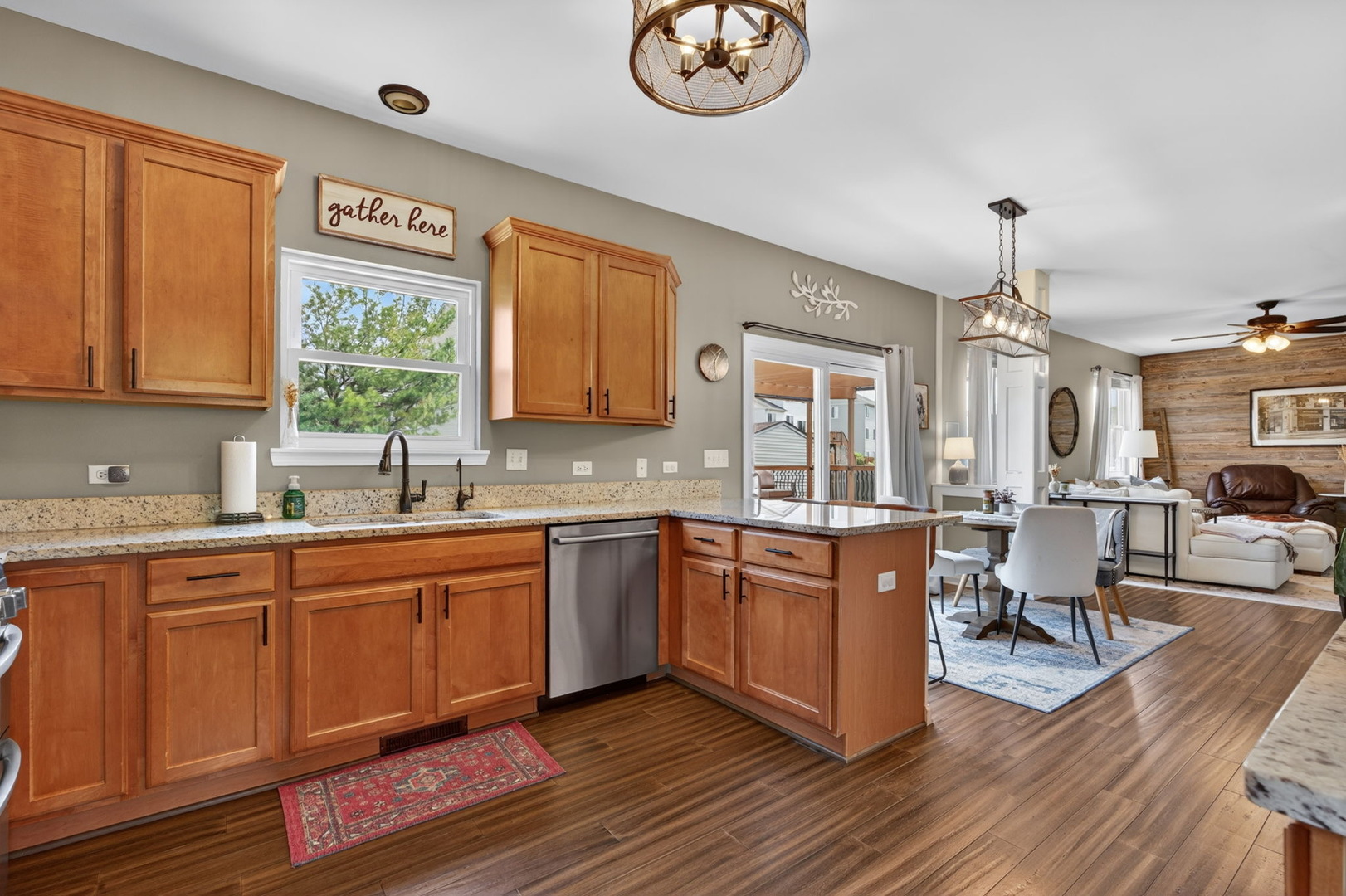 736 Briarcliff Drive, Minooka, IL 60447