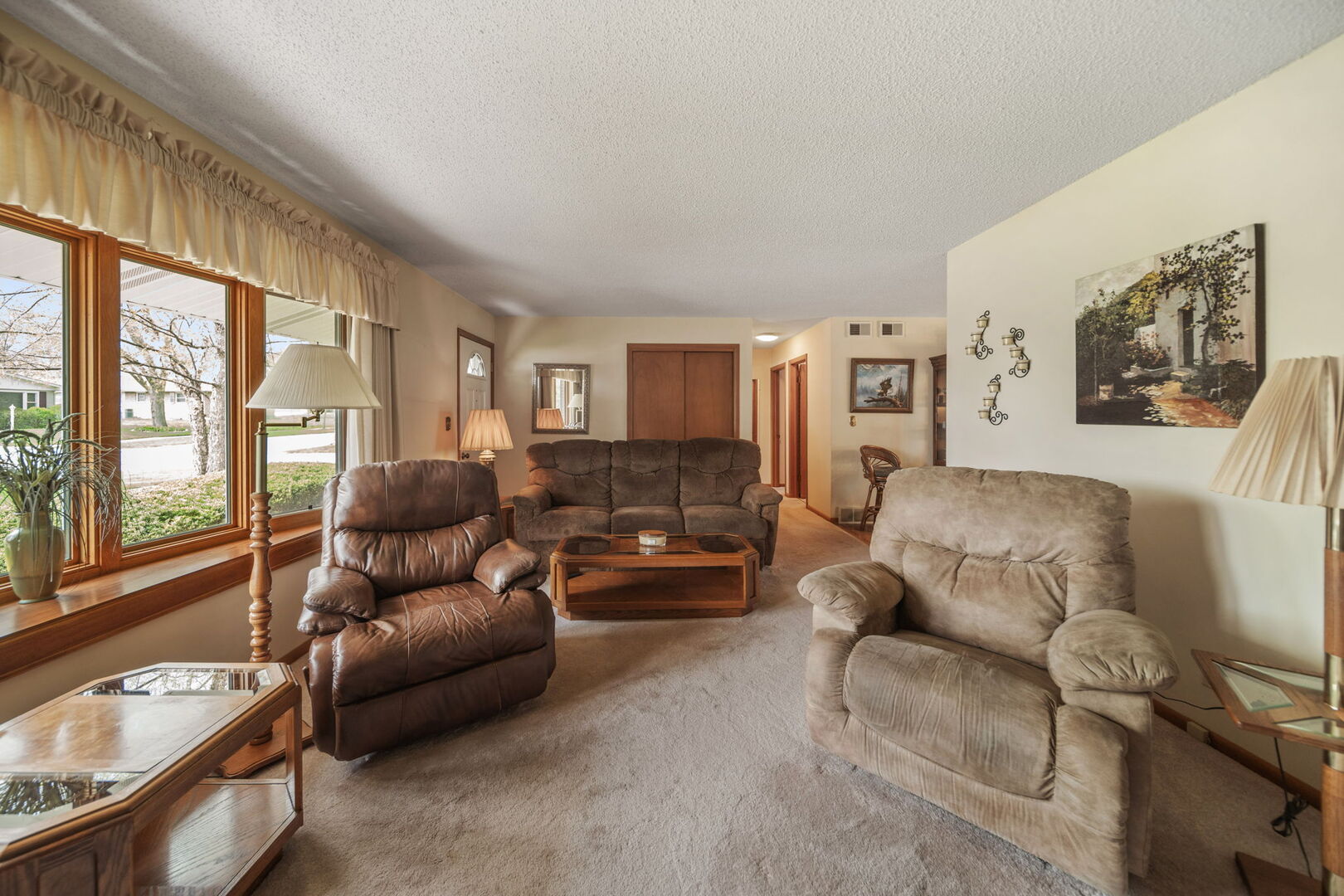 1312 Royal Drive, Montgomery, IL 60538