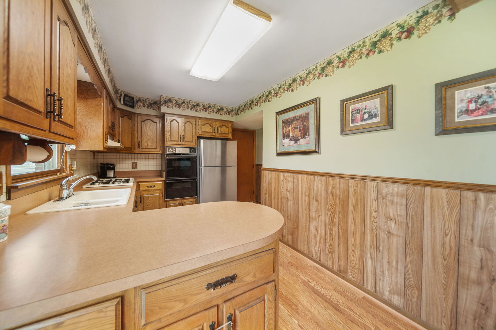 1312 Royal Drive, Montgomery, IL 60538