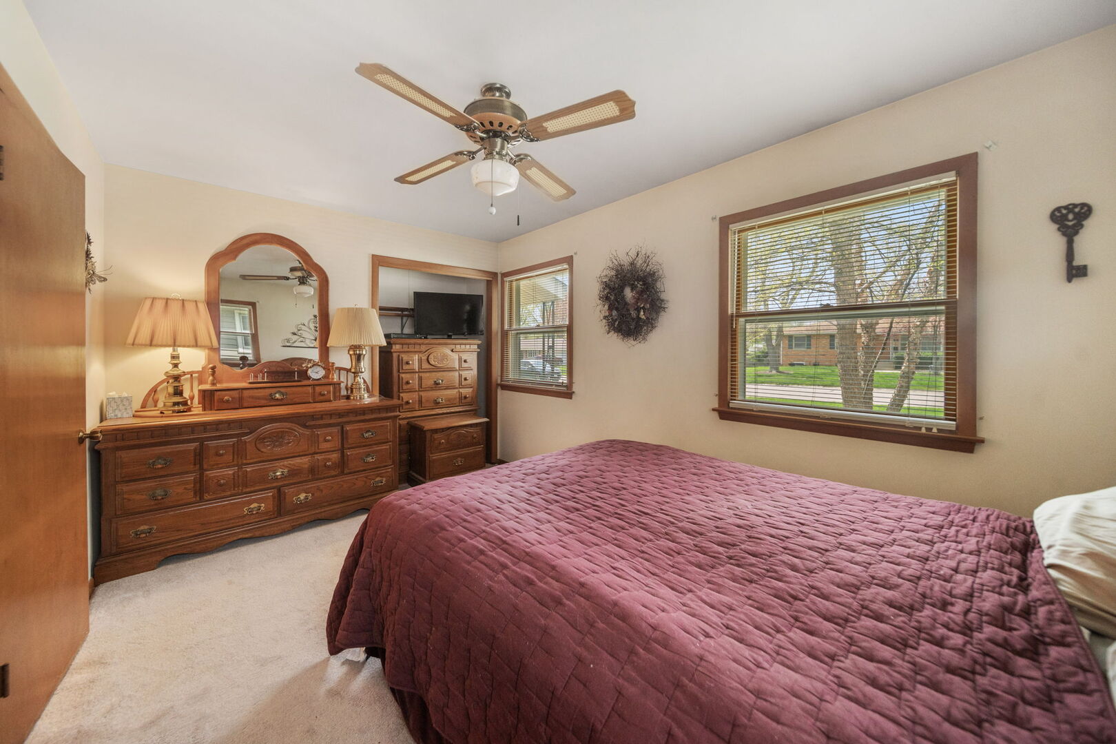 1312 Royal Drive, Montgomery, IL 60538