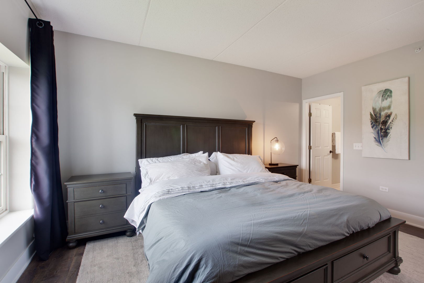 446 McDaniels Circle #304, Clarendon Hills, IL 60514