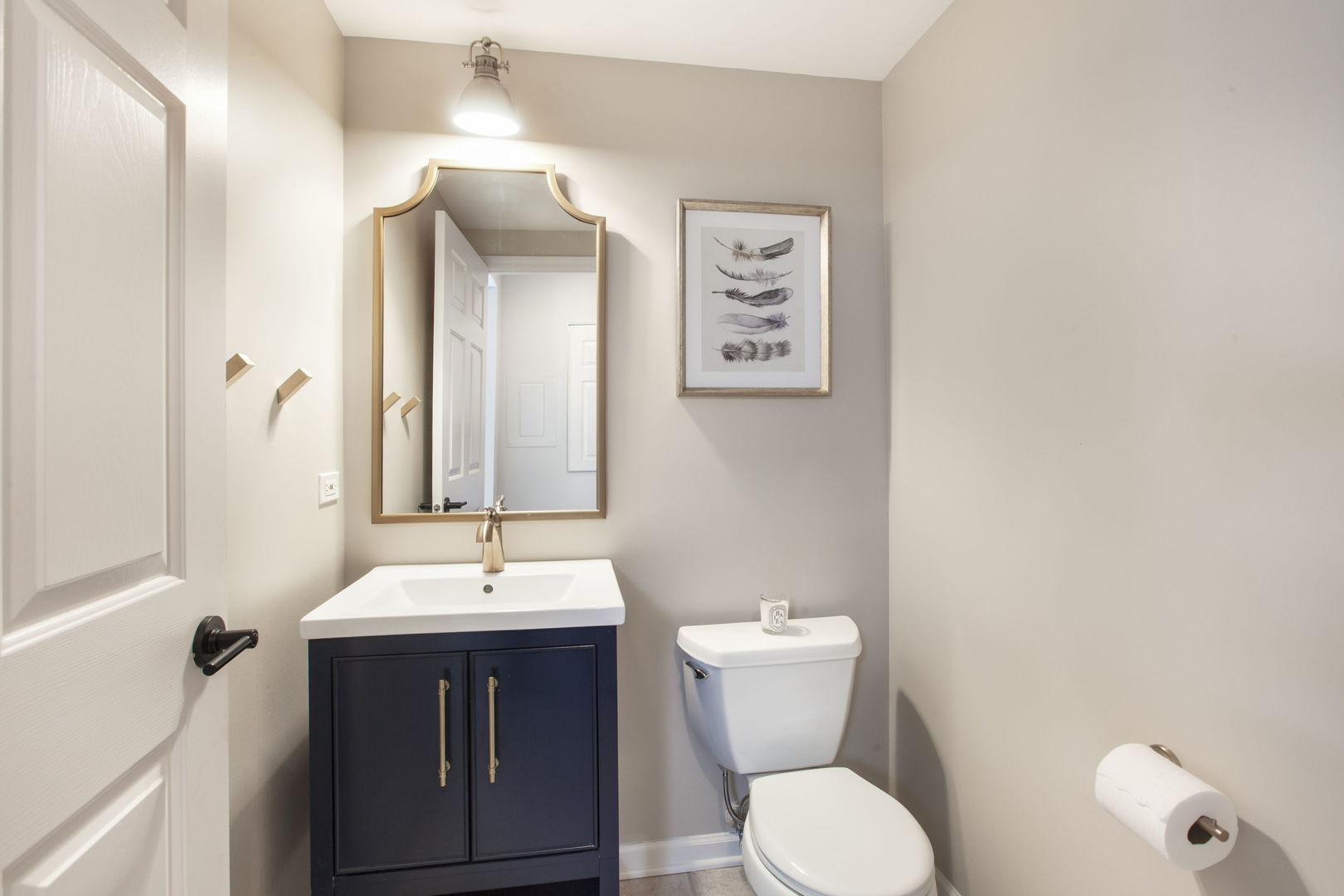 446 McDaniels Circle #304, Clarendon Hills, IL 60514