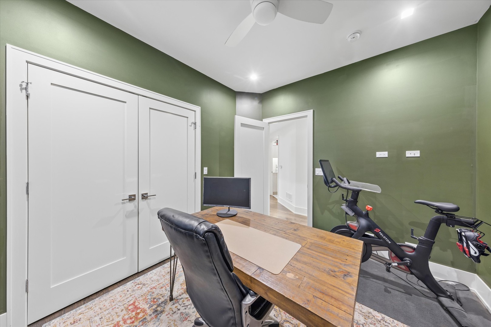 1334 W WALTON Street #2W, Chicago, IL 60642