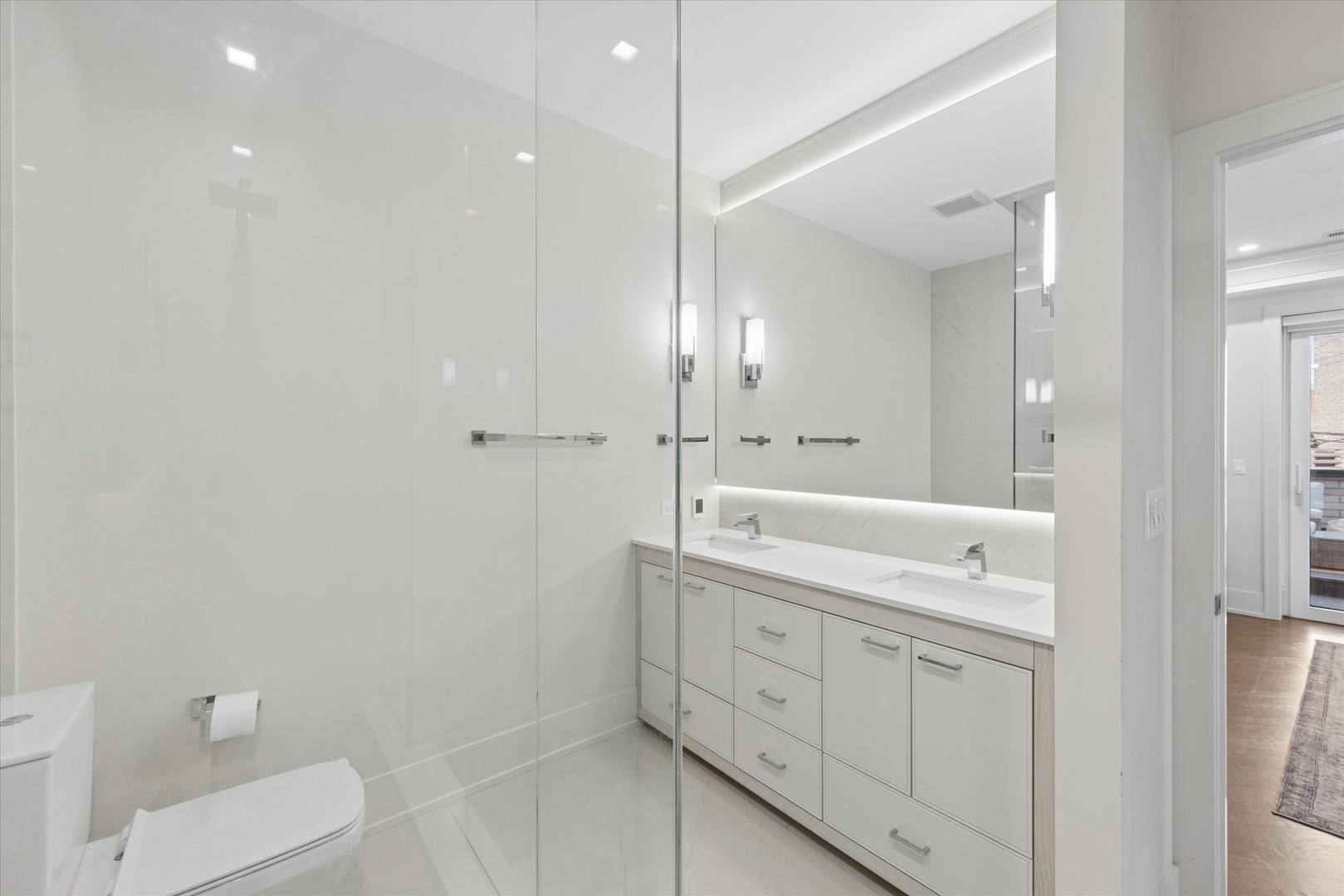 1334 W WALTON Street #2W, Chicago, IL 60642