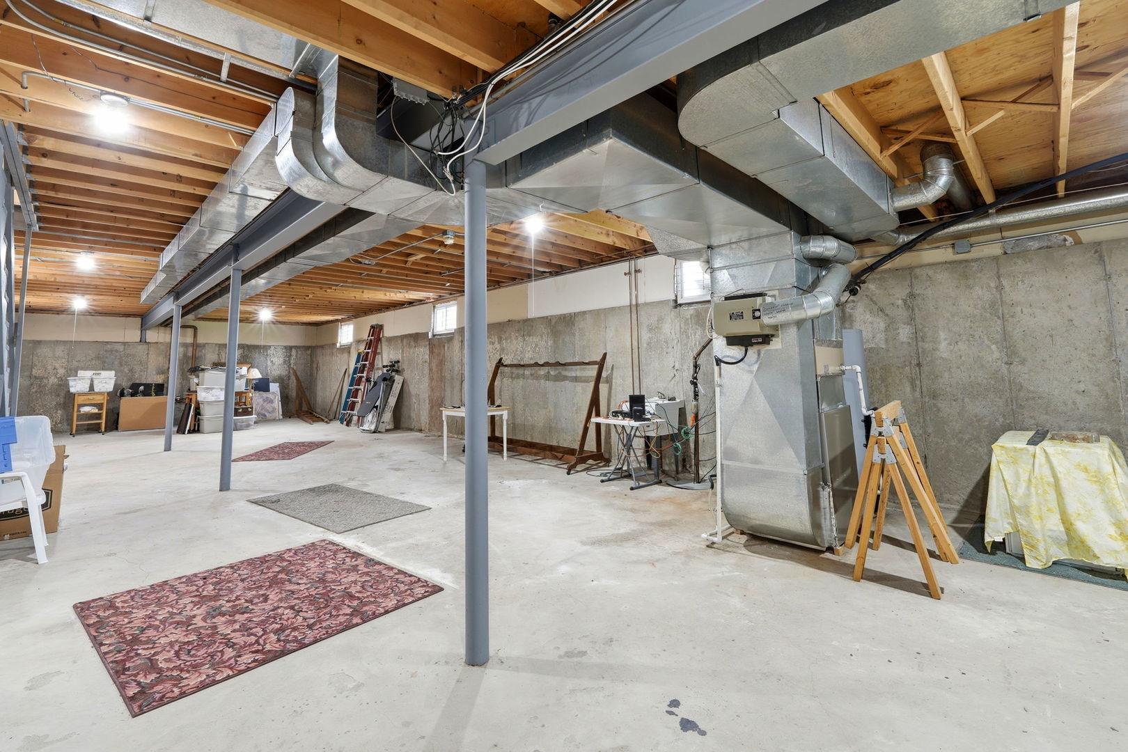 6916 W Forest Preserve Drive, Harwood Heights, IL 60706