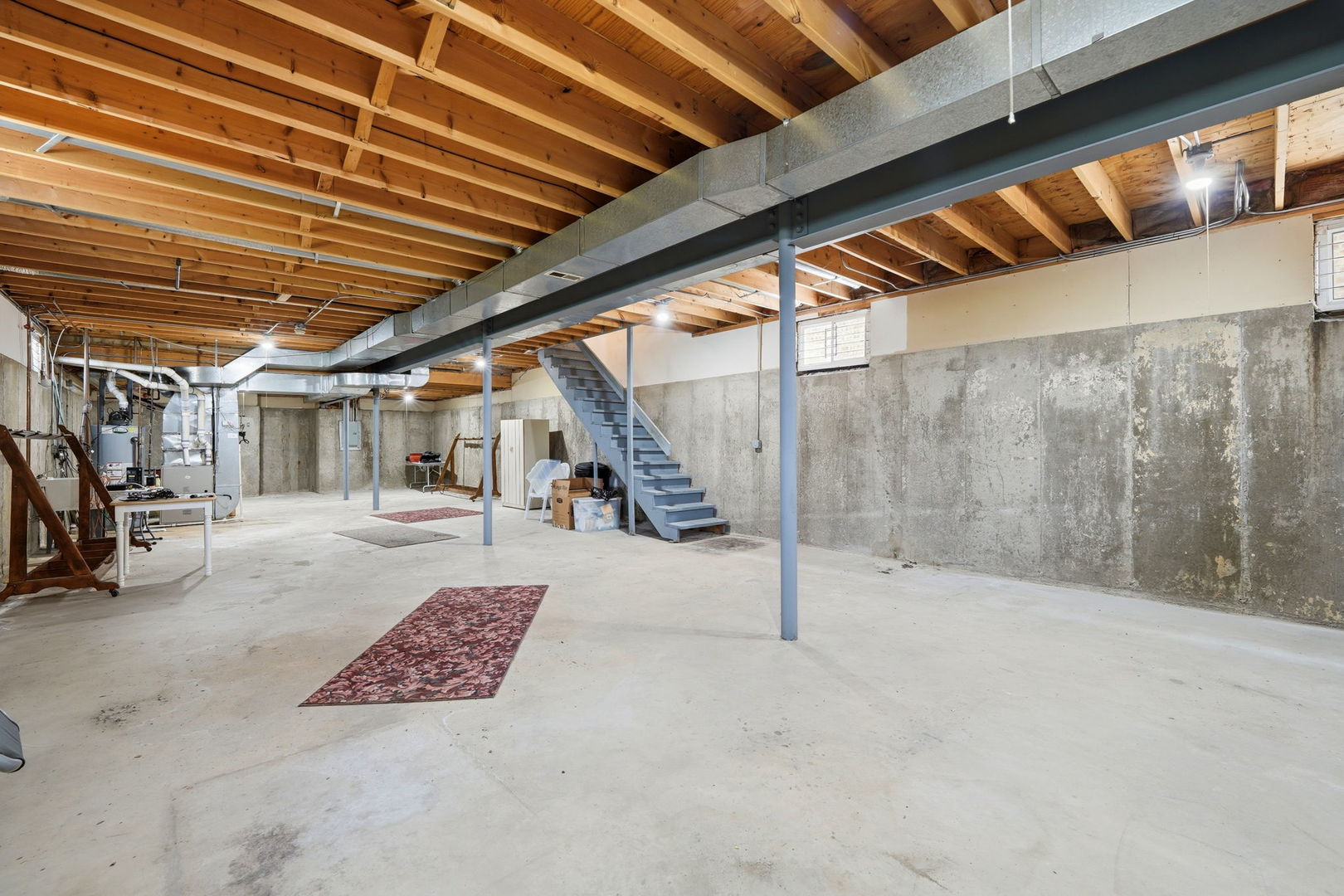 6916 W Forest Preserve Drive, Harwood Heights, IL 60706