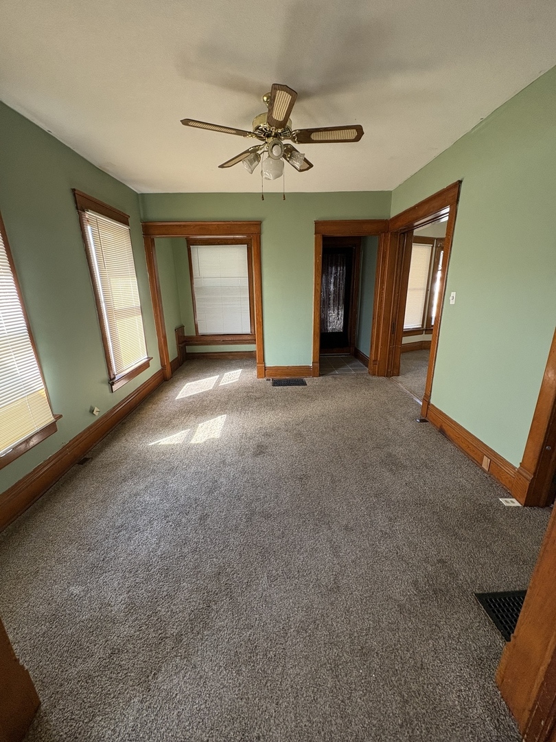 204 N Division Avenue, Polo, IL 61064