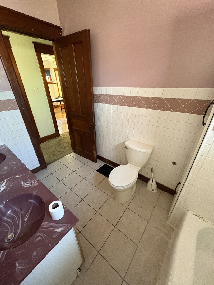 204 N Division Avenue, Polo, IL 61064