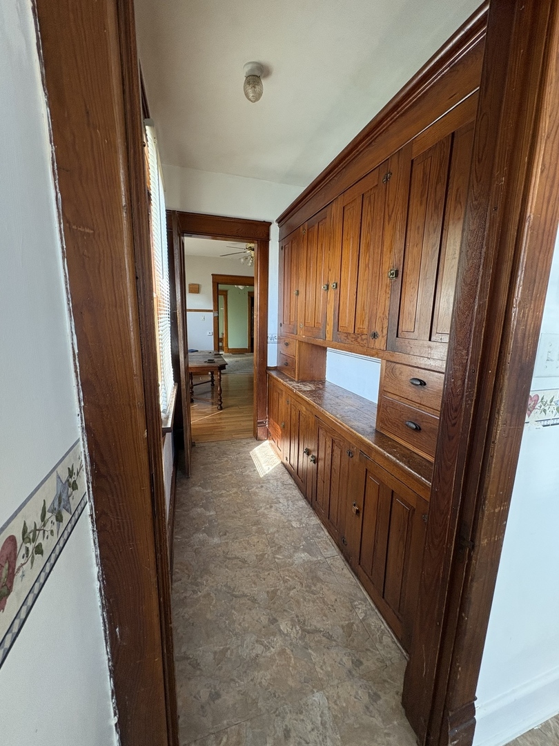 204 N Division Avenue, Polo, IL 61064