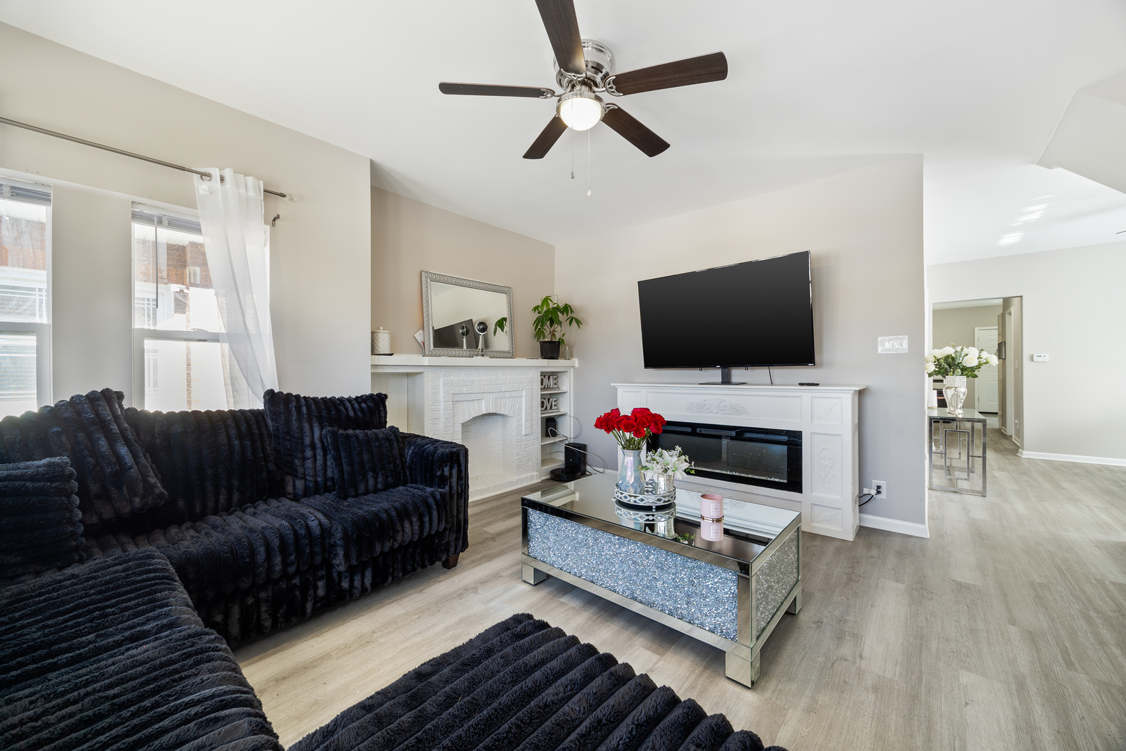 2431 Gunderson Avenue, Berwyn, IL 60402