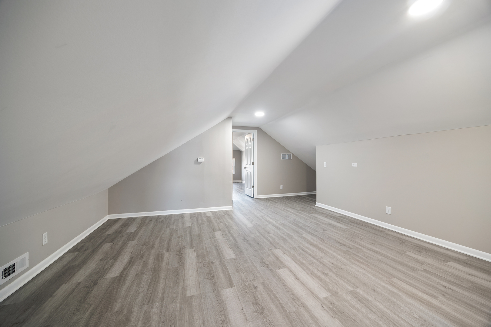 2431 Gunderson Avenue, Berwyn, IL 60402