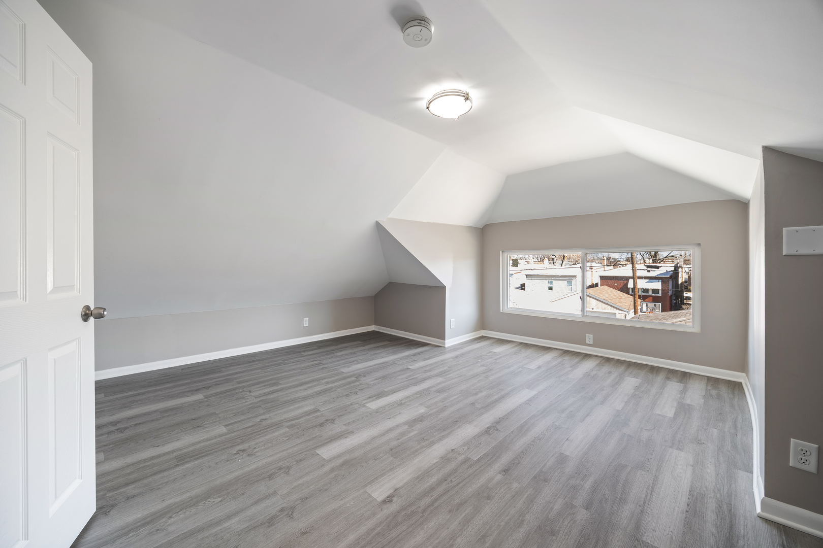 2431 Gunderson Avenue, Berwyn, IL 60402