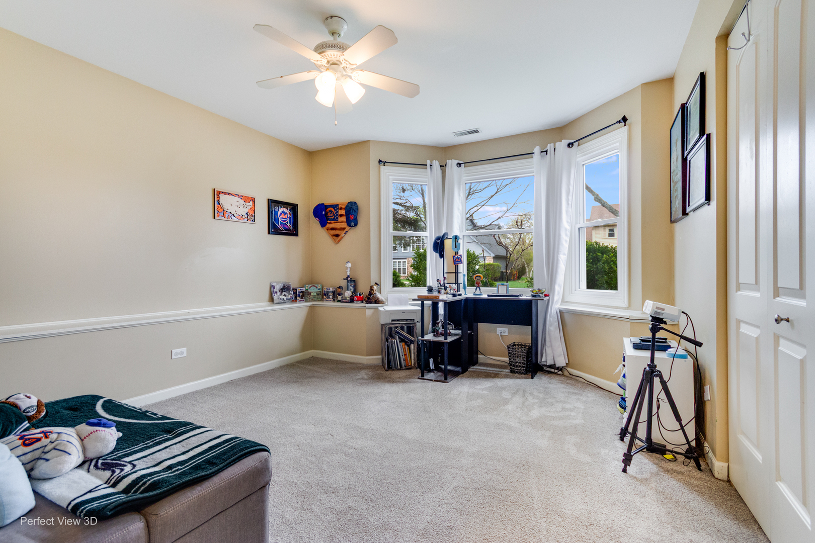 2011 Oak Tree Trail, Lake Villa, IL 60046