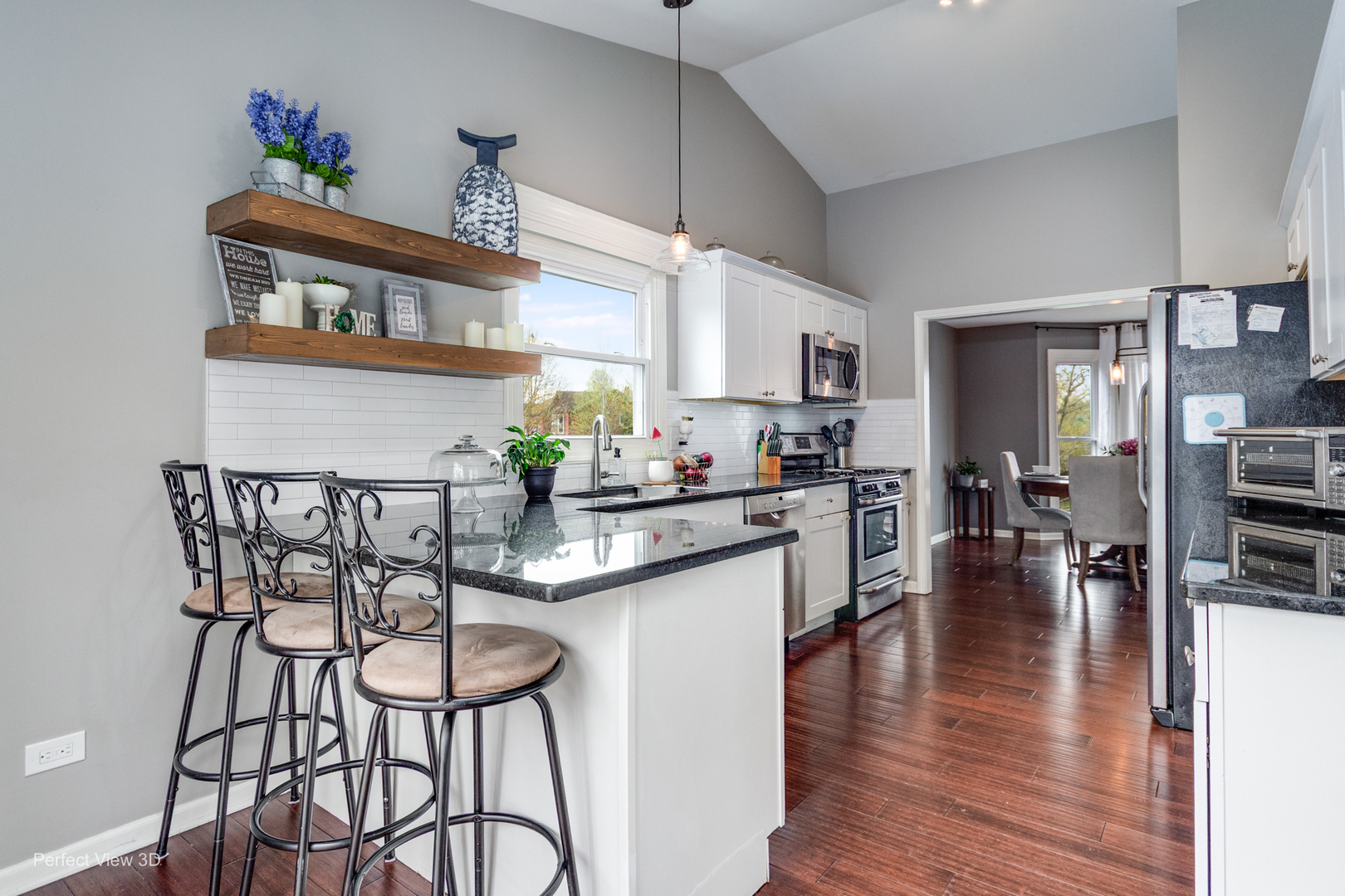 2011 Oak Tree Trail, Lake Villa, IL 60046