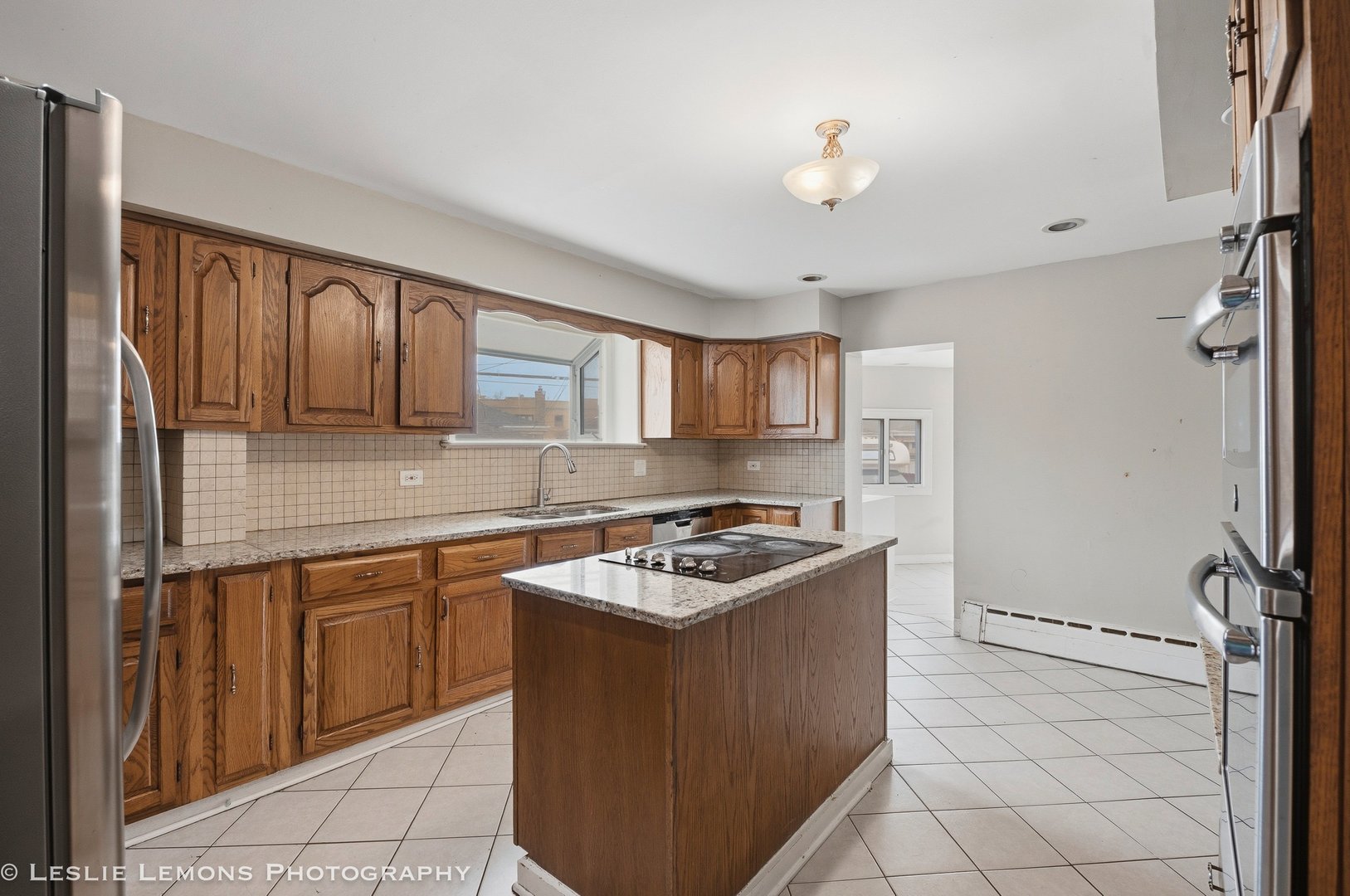 6346 W RAVEN Street, Chicago, IL 60646