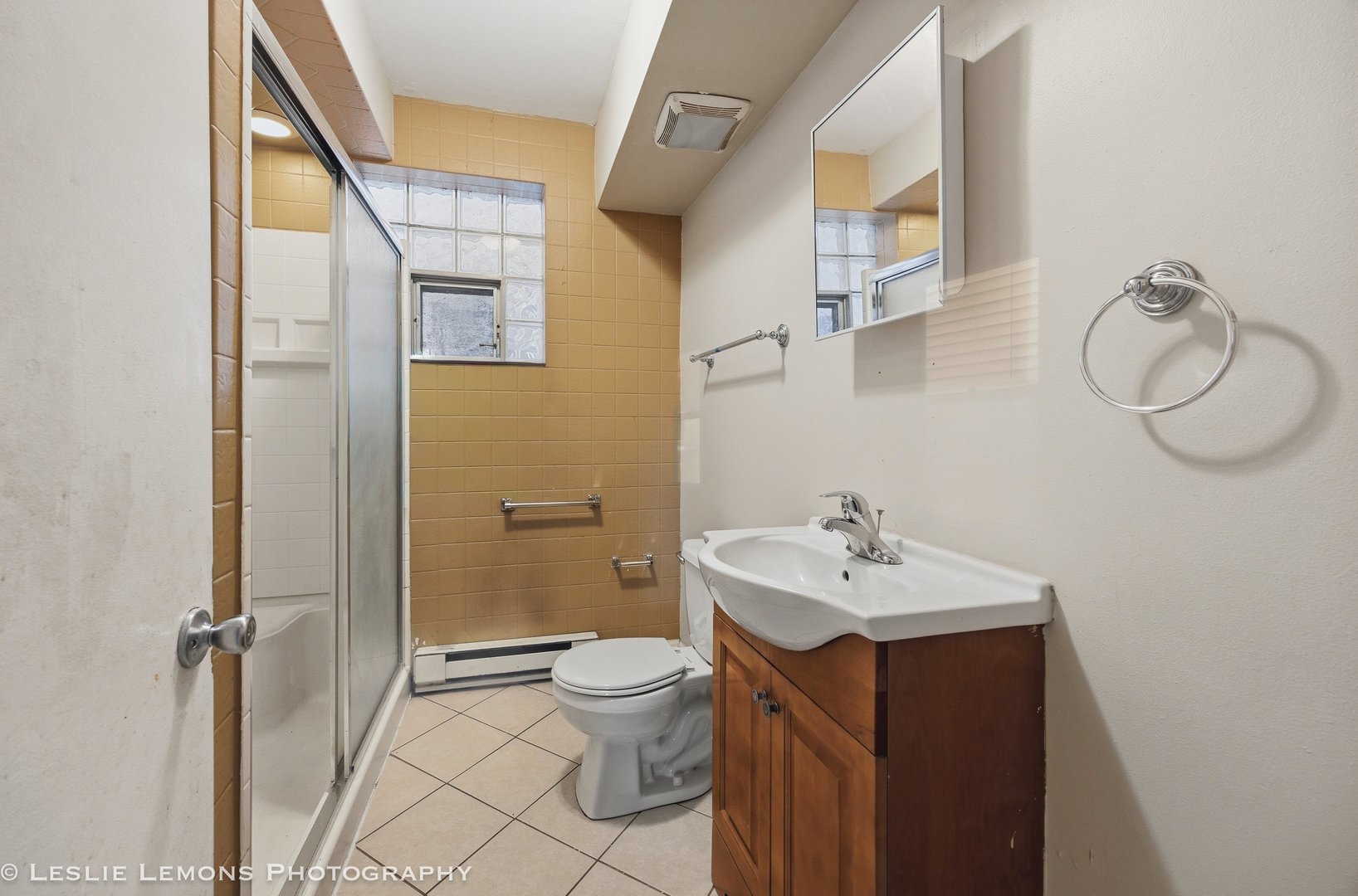 6346 W RAVEN Street, Chicago, IL 60646